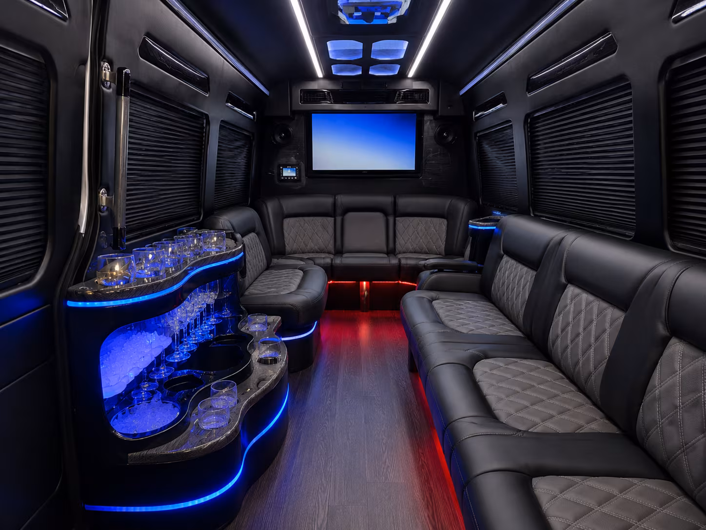bus rental options for honolulu trips