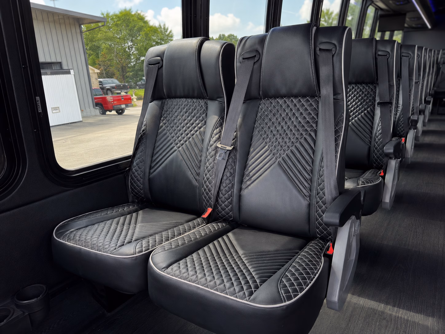 bus rentals to oeno winemaking and windward oahu