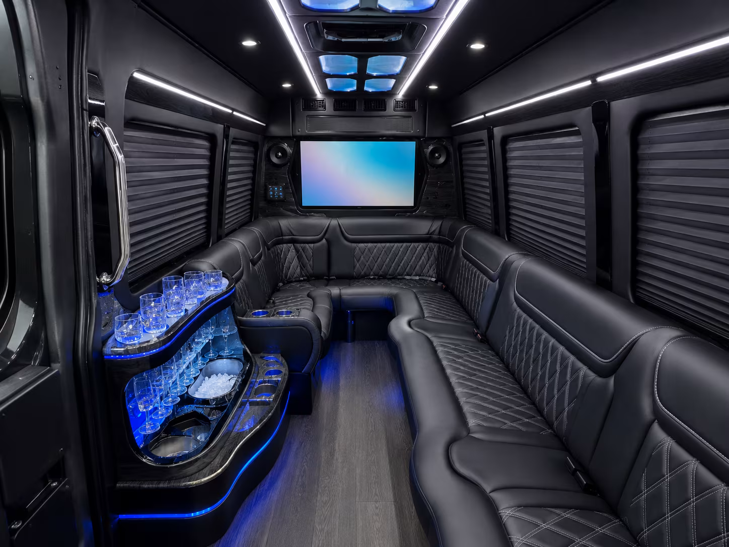 corporate and team buses for honolulu s business events