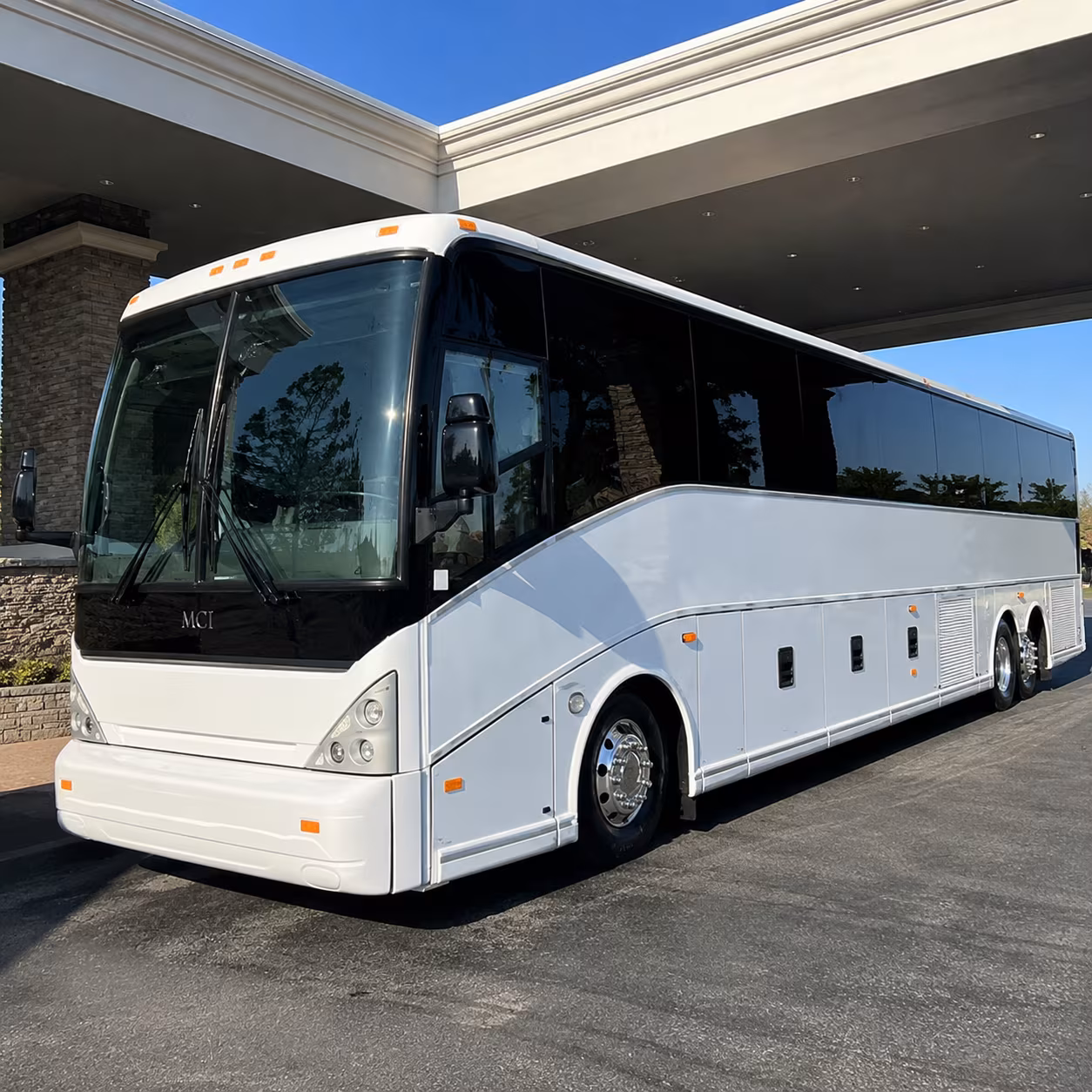 hnl to waikiki hotel shuttle buses getting your group down h 1 without the chaos