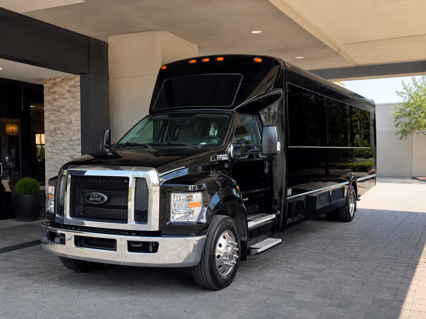 honolulu bachelor bachelorette party bus rental
