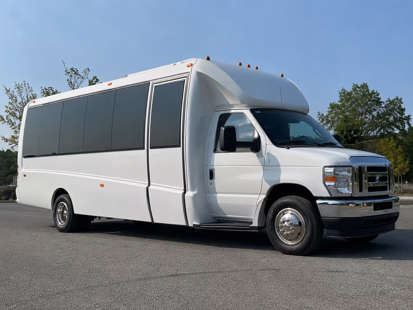 honolulu sporting event party bus rental