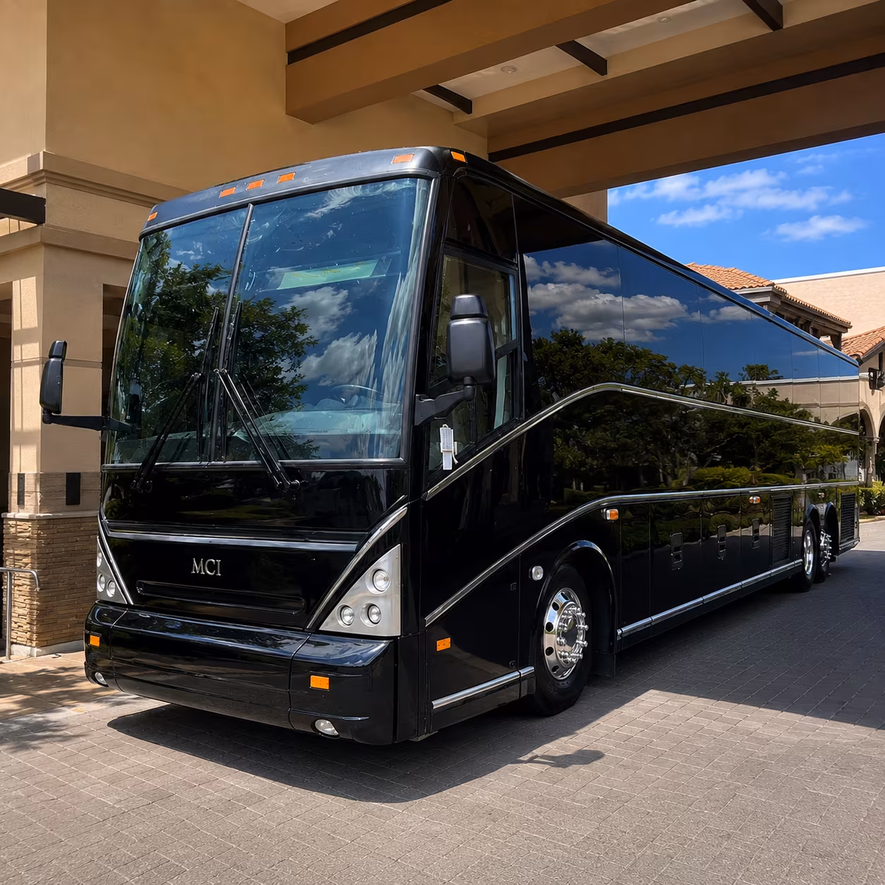 Honolulu Wine Tour & Brewery Transportation