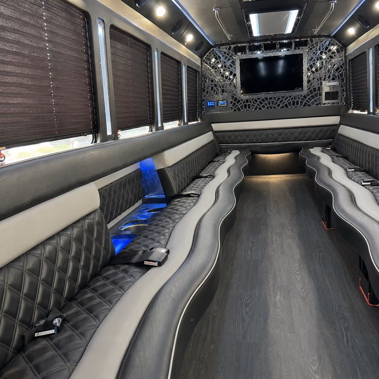 party buses for honolulu prom pre parties and photo stops at diamond head and tantalus
