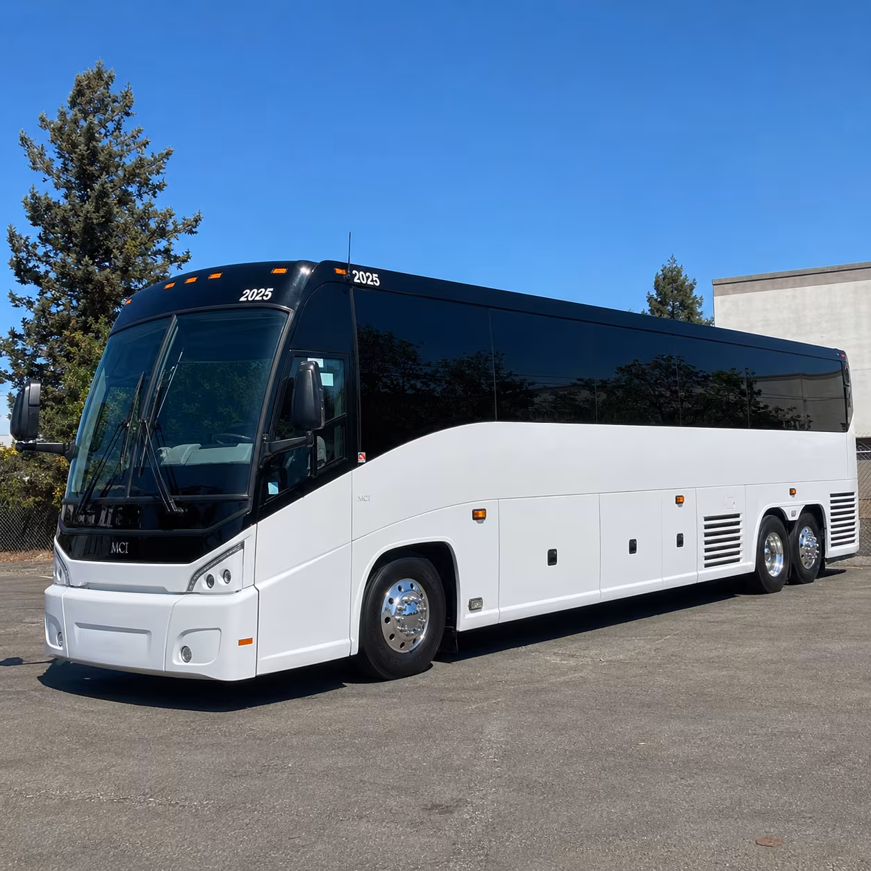 shuttle buses to tom moffatt waikiki shell concerts and outdoor shows