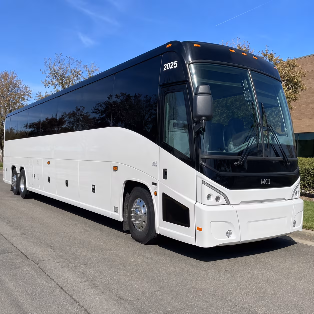 smooth festival and concert buses for waikiki shell and blaisdell events