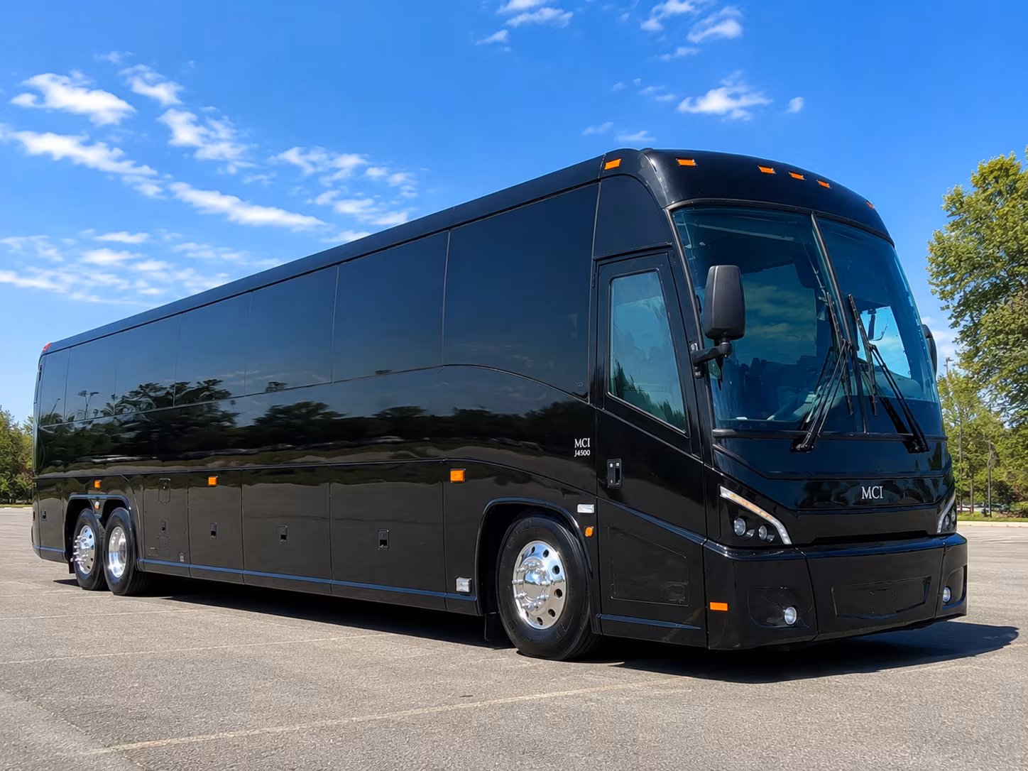 wedding guest shuttle buses between waikiki hotels and your venue